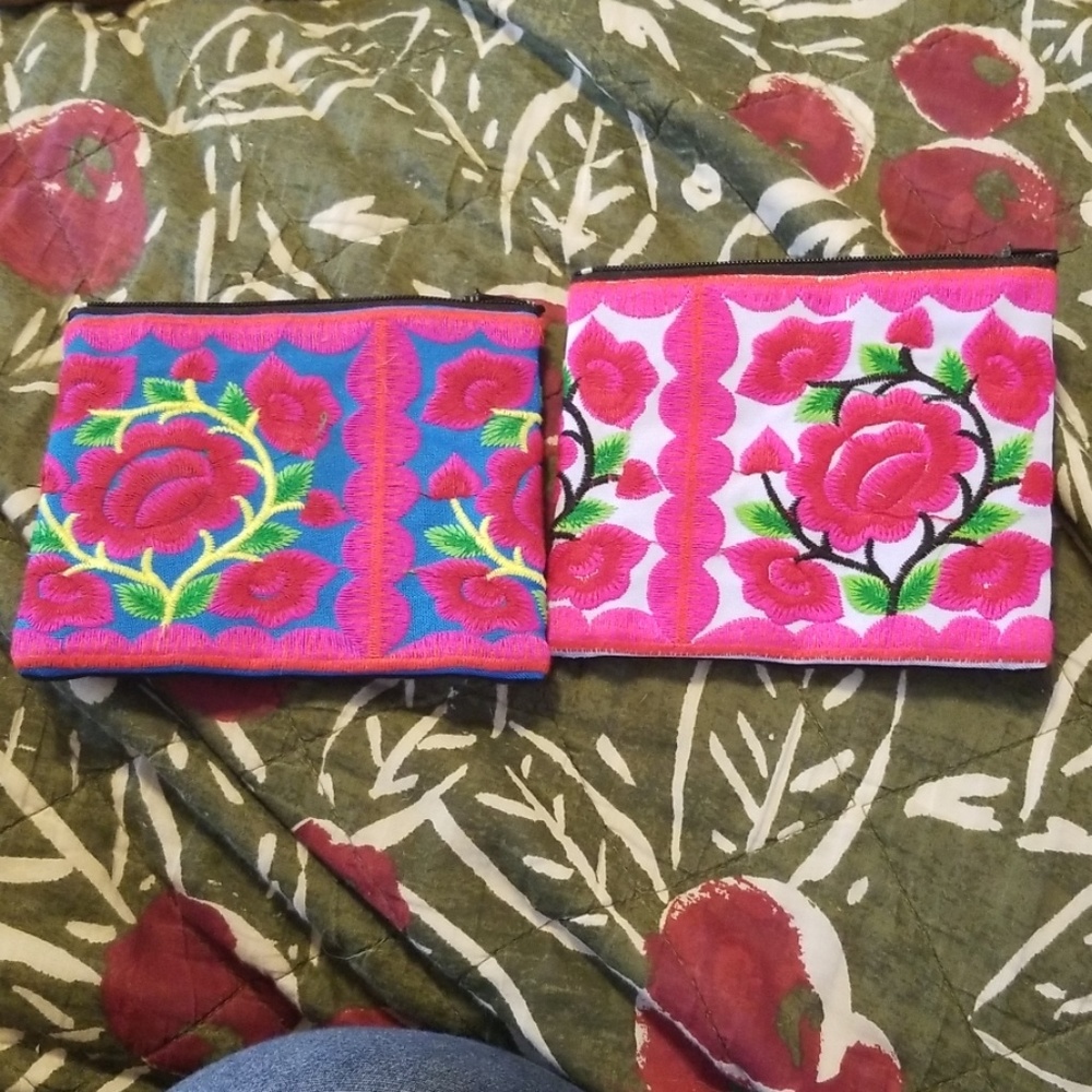 2 Coin Purses.....makeup. - Picture 2 of 4